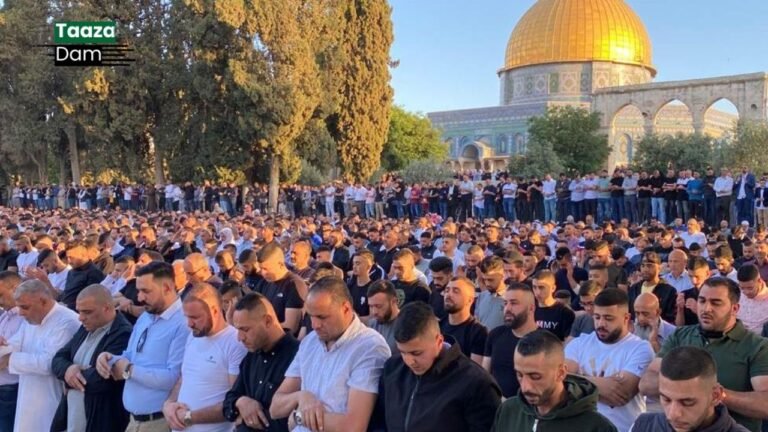 Palestinians Offer Eid ul-Adha Prayers at Al-Aqsa